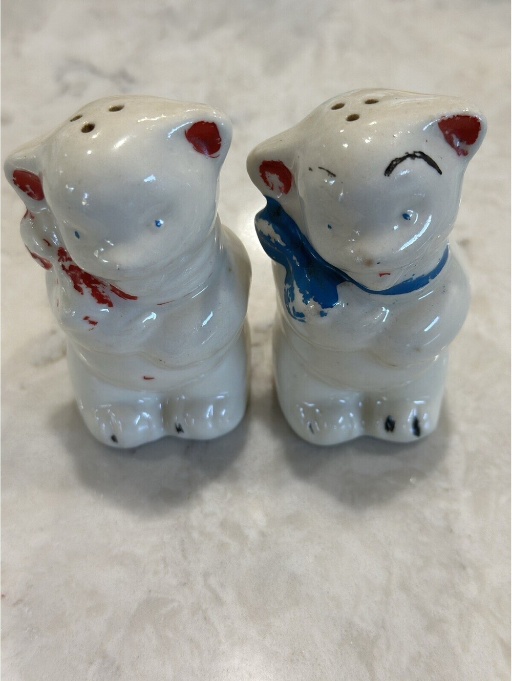 Vintage Mid Century Shawnee Pottery Sale and Pepper Shaker Set 3” Tall 1940s